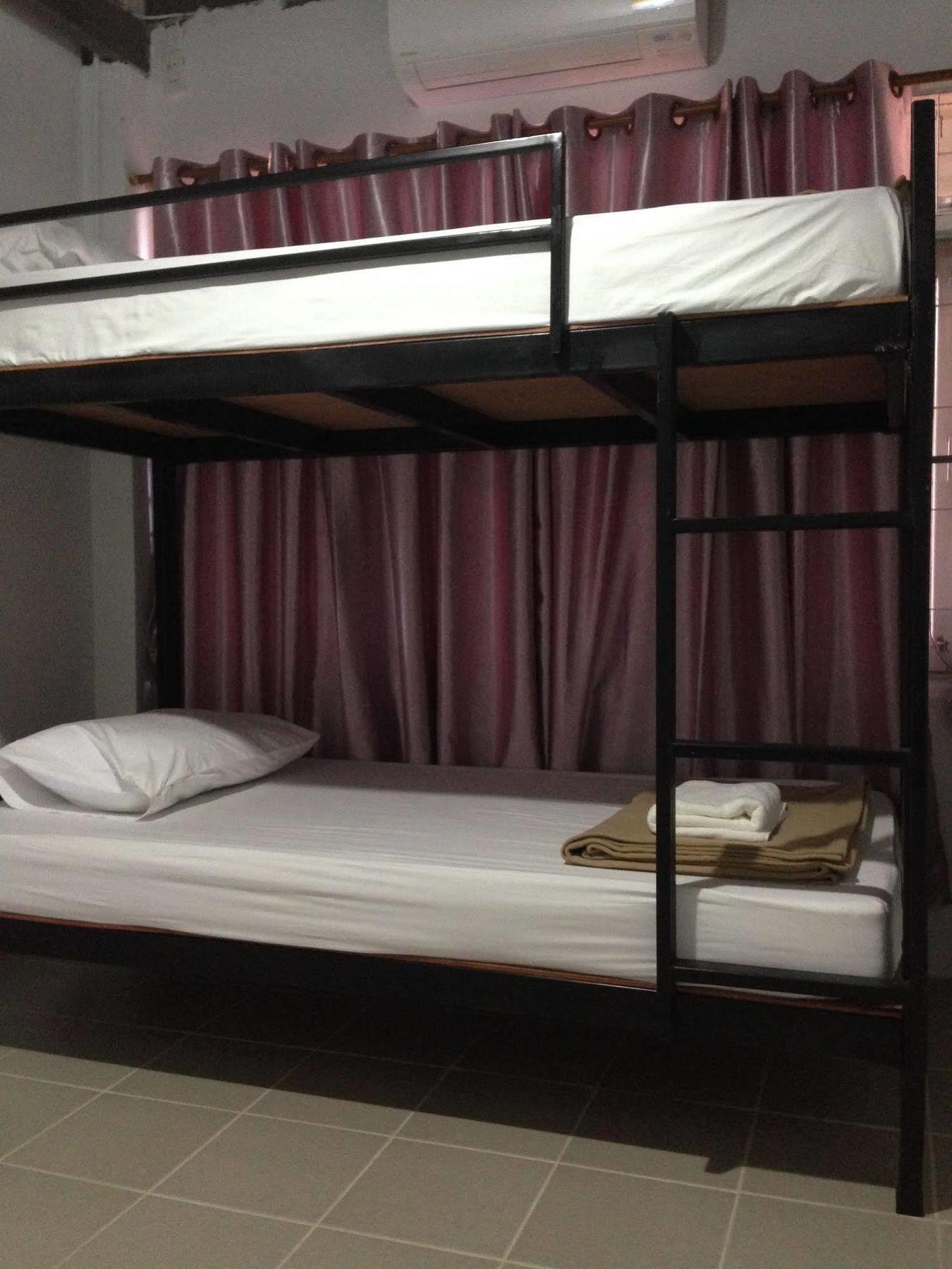 Baan Park Raak Backpacker Hostel Chiang Mai Dış mekan fotoğraf